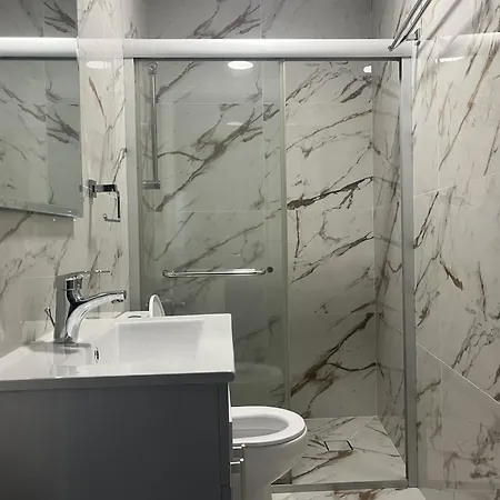 Phaedrus Living Downtown Habitat 公寓 利马索尔